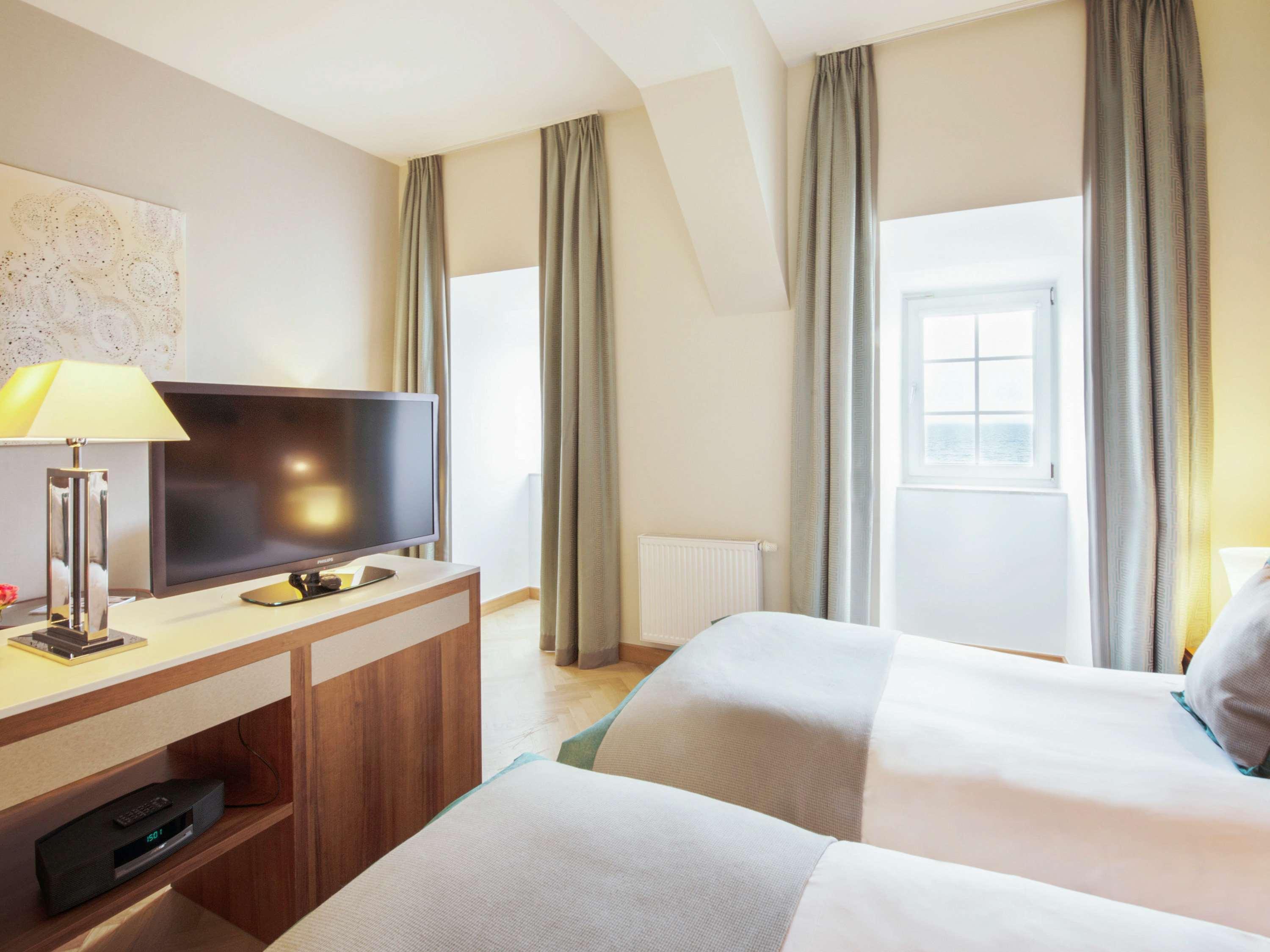 Sofitel Grand Sopot Hotel Luaran gambar A typical room at the hotel