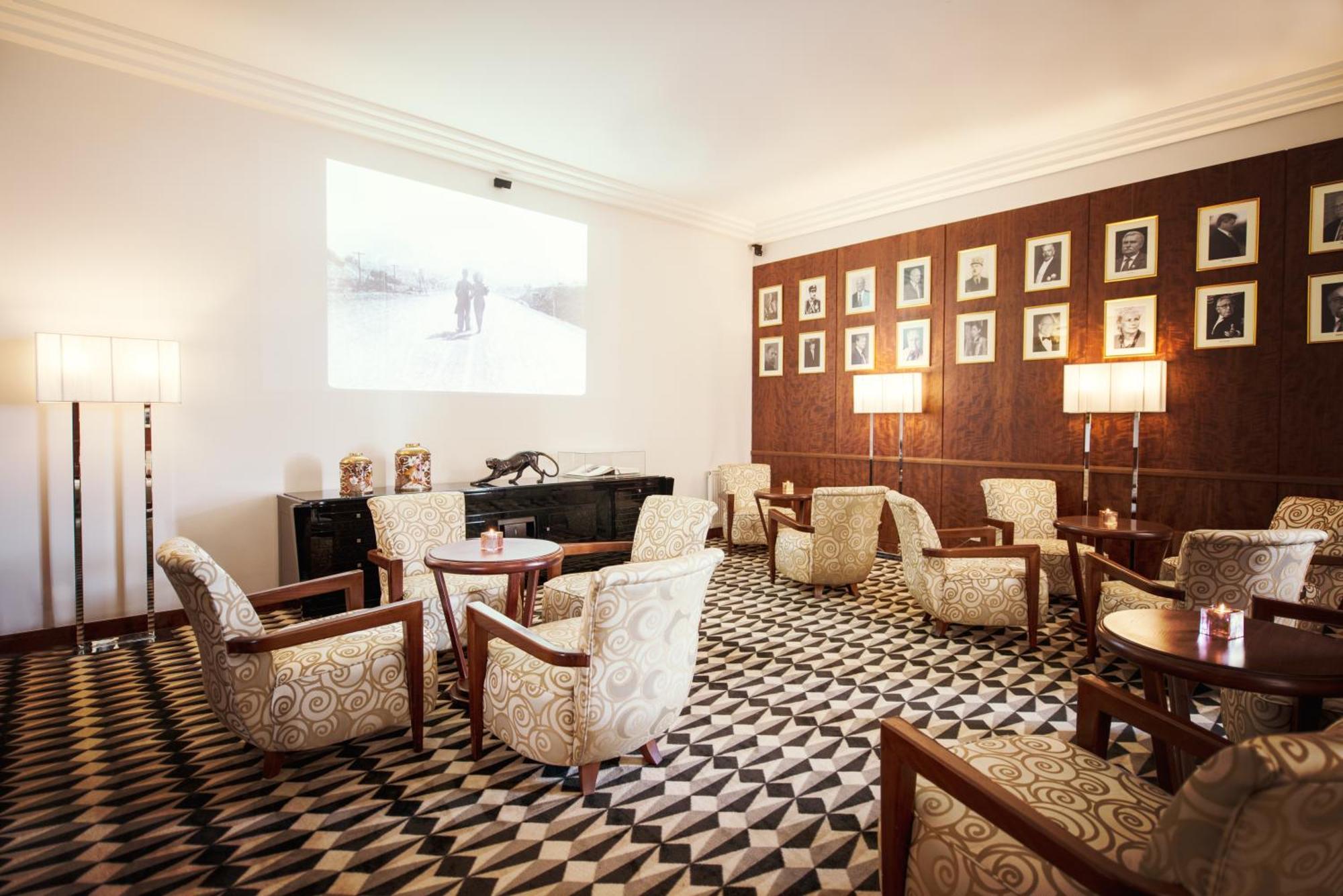 Sofitel Grand Sopot Hotel Luaran gambar The club lounge at the airport