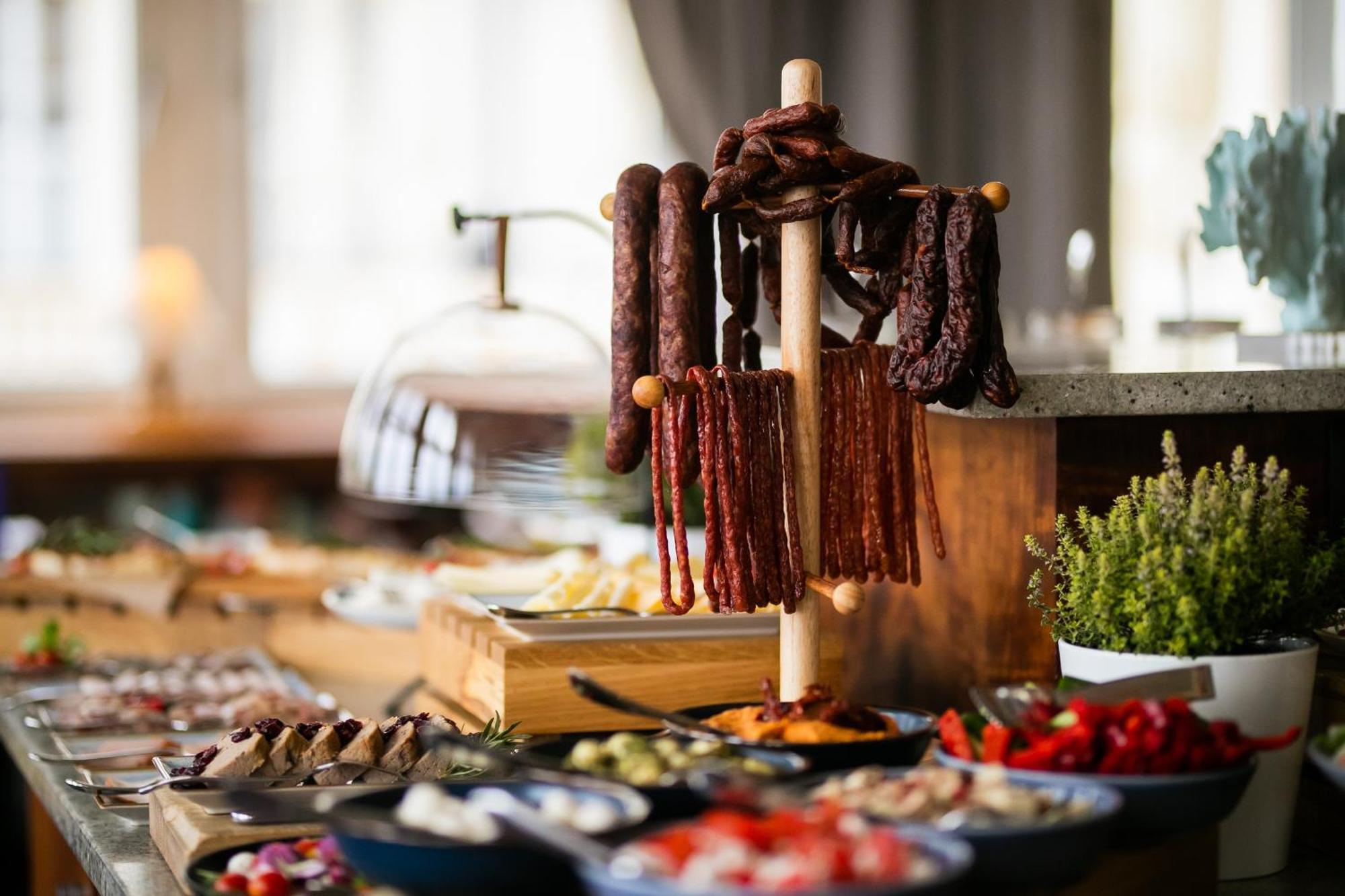 Sofitel Grand Sopot Hotel Luaran gambar Dried meat